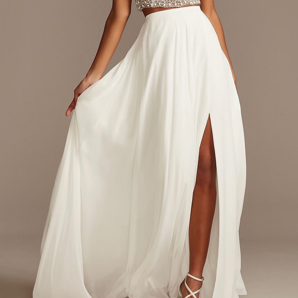 David’s Bridal Wedding Circle Skirt